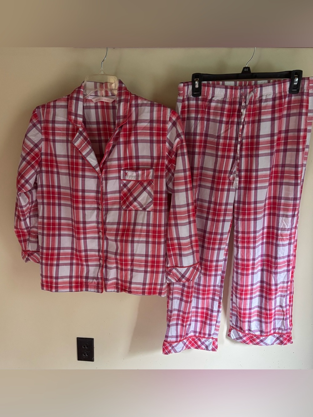 Victoria’s Secret Lightweight Cotton Blend Pajama Set Plaid Monogram Sz M Short